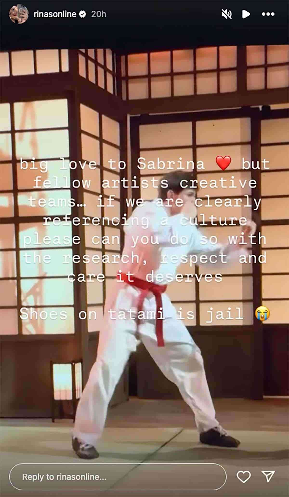 「畳に靴はありえない」リナ・サワヤマ、サブリナ・カーペンターの「和風」セットに苦言