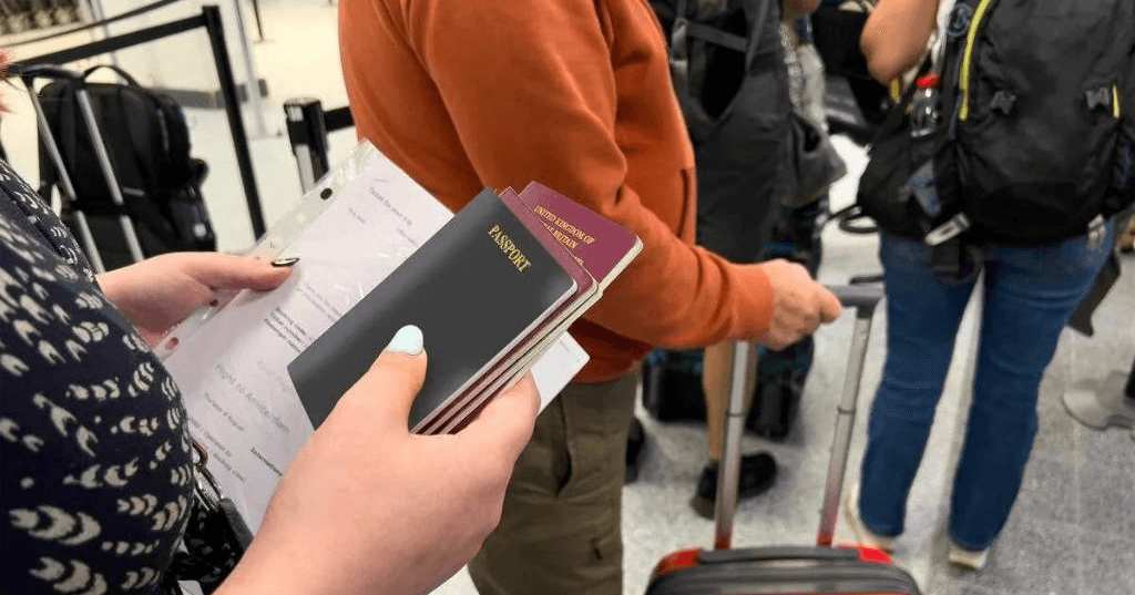 税金未納の中国人にカモられるだけ…日本の最強の医療制度を