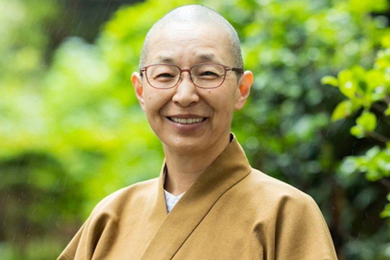 《夫の死に様は美しかった》看護師で僧侶の玉置妙憂さん、がんの治療を拒み自宅で迎えた夫の最期を振り返る「いまの生活の延長線上に死が訪れる」  (1/1)| 女性セブンプラス