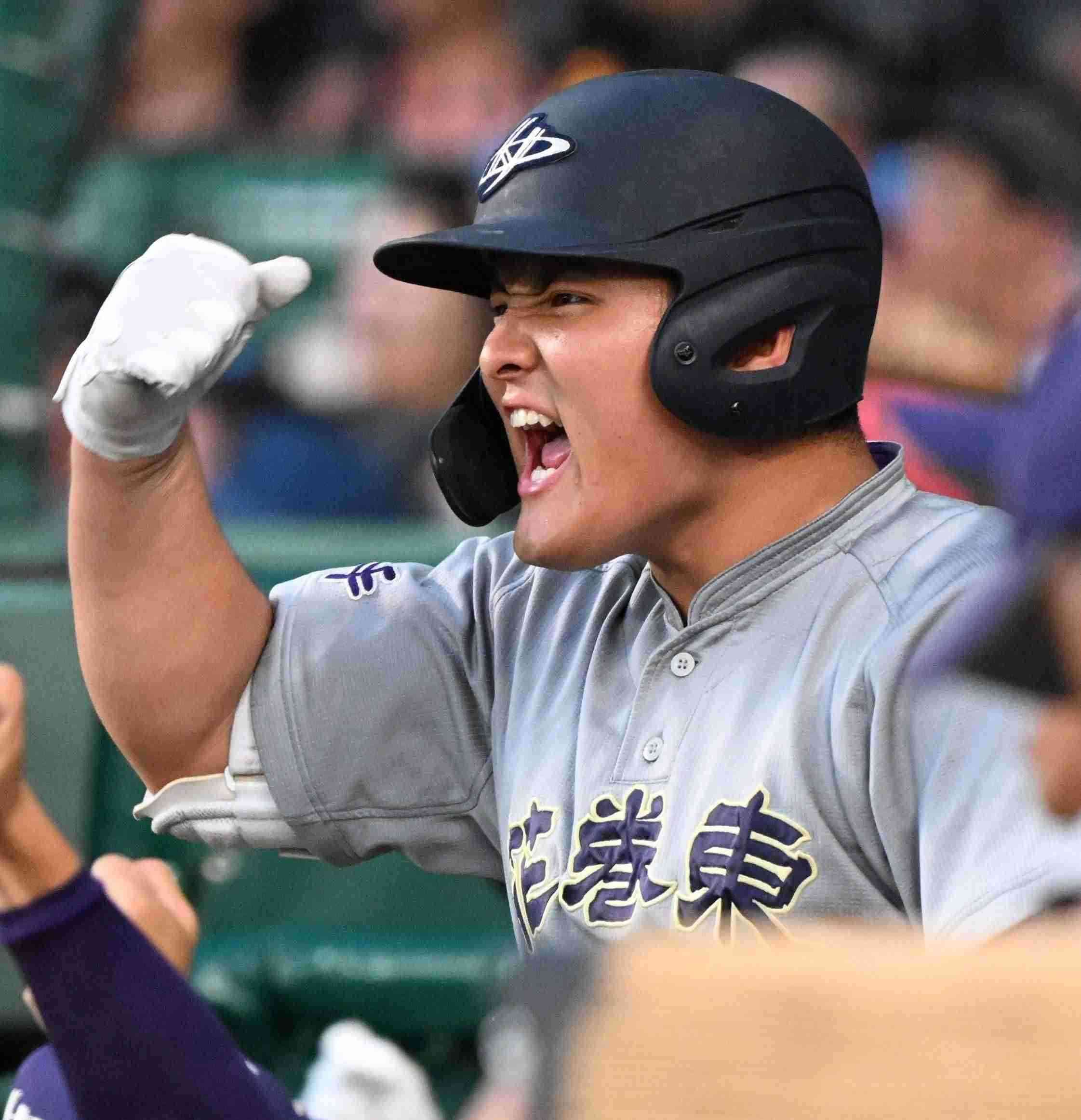 ソフトバンクが佐々木麟太郎の交渉権獲得　2球団競合指名に会場どよめく【ドラフト会議】