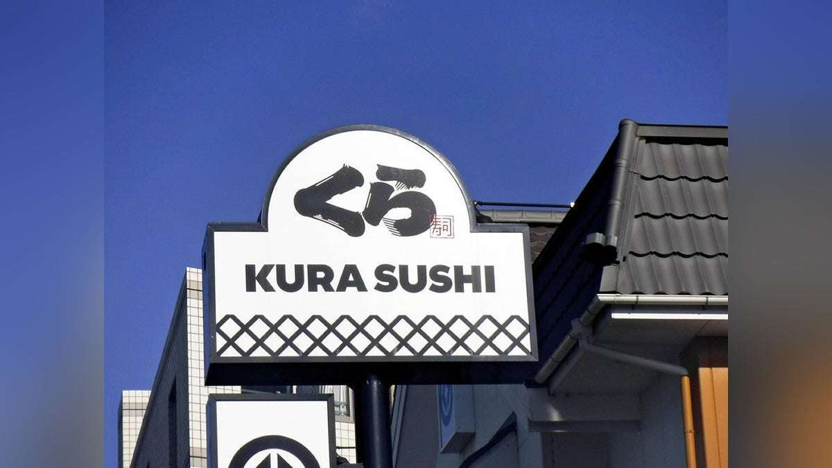 くら寿司で「レーンのすしを素手で」「しょうゆ差しから直飲み」動画拡散…店舗と実行者は特定