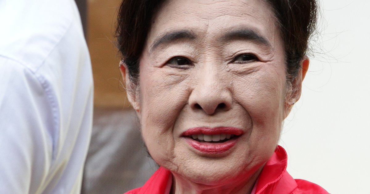 《認知機能悪化のなか》中村玉緒が思わず号泣…孤独な老人ホーム生活癒やした“スター俳優”のサプライズ訪問 | 女性自身