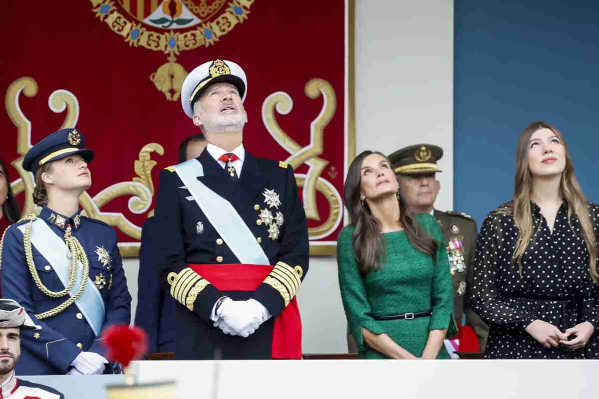 【スペイン王室ニュース】5年ぶりに一家が集結！ 2020年以来初となる、全員揃って参列した姿が話題に。｜Culture｜madameFIGARO.jp（フィガロジャポン）