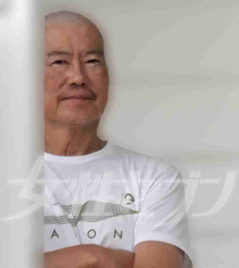 《『地面師たち』続編の撮影は延期》豊川悦司が“坊主頭”で病魔と闘う決意表明か 9月に極秘入院、髪が抜ける症状出るも自ら髪をそり上げる