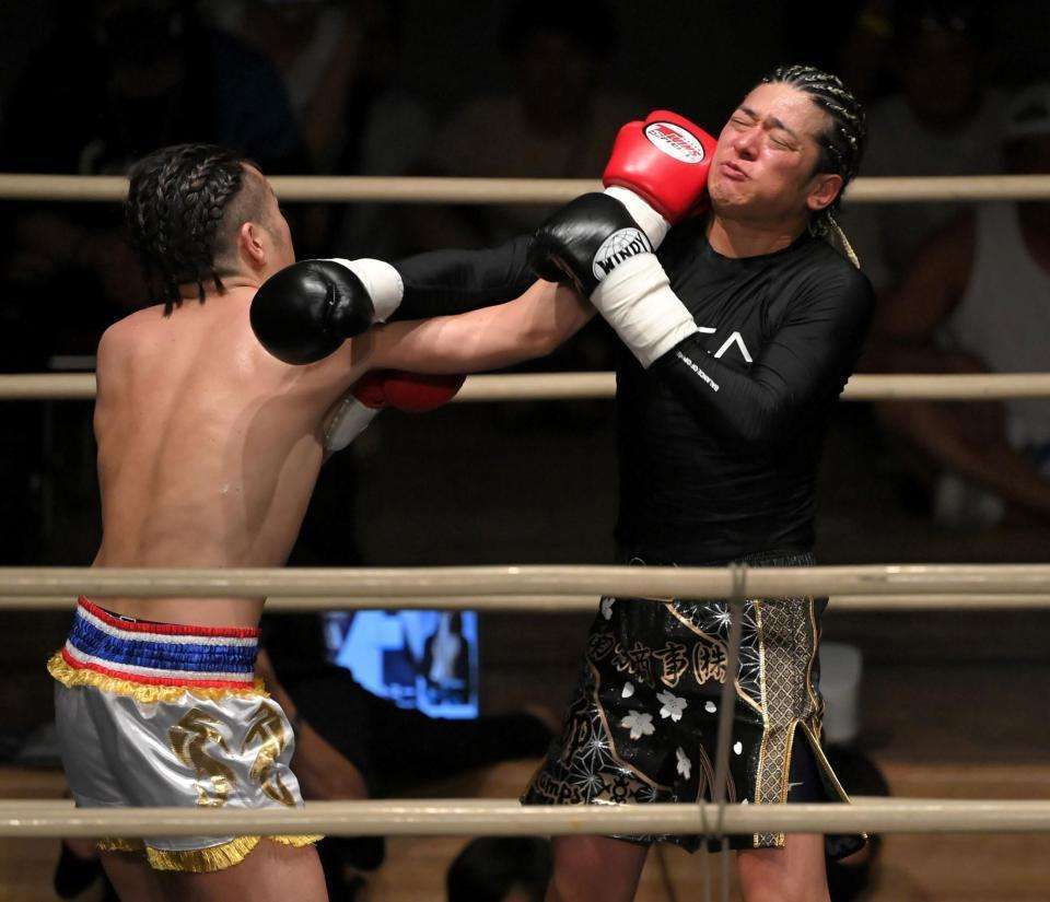 「こんなに入れてるの!?」〝両腕タトゥーびっしり〟2度の離婚、改名、格闘家転身…43歳高岡蒼佑の最新姿に反応様々「本人の自由だけど…」「何があっても好き」