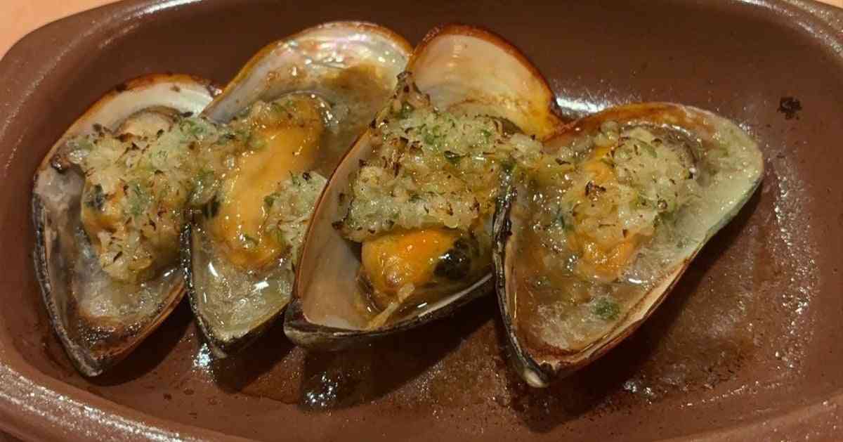 サイゼリアの「ムール貝」から“高級お宝“を発見！⇨「ラッキーすぎる！」「一攫千金ですね」と驚愕の声 | ハフポスト LIFE