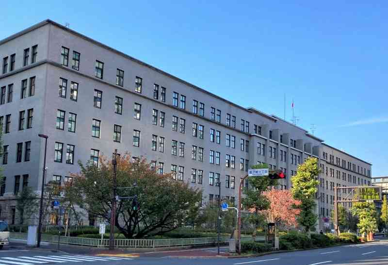 崩れた財務省の「小泉シナリオ」　積極財政の高市新総裁に戦々恐々（毎日新聞） - Yahoo!ニュース