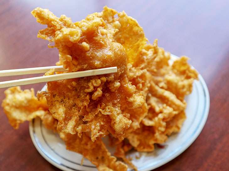「じゃりち」って知ってる? 錦糸町名物、謎の“パリパリ肉天”を初体験してきた!  –  食楽web