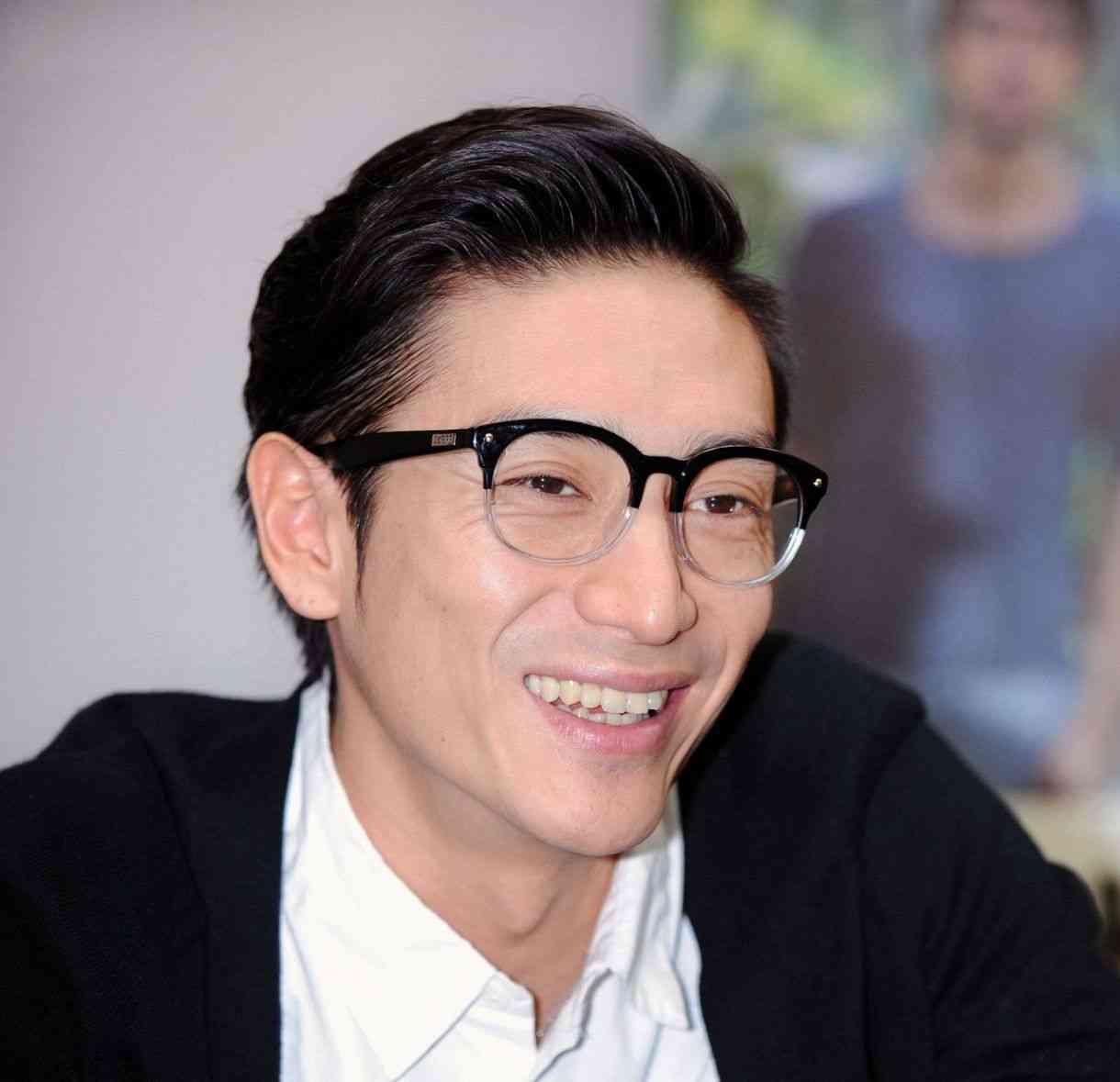 俳優復帰から2年…伊勢谷友介〝雰囲気ガラリ〟最新ショットにファン仰天「渋みが増した」「年々色っぽく」「唯一無二の存在」：「おっ！」でつながる地元密着のスポーツ応援メディア 西スポWEB OTTO!
