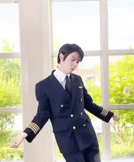 「イメージ変わった」「え!?これは…」〝雰囲気ガラリ〟羽生結弦の近影に「路線変えた?」「やっぱりかっこいい」の声　現在メンテナンス期間中