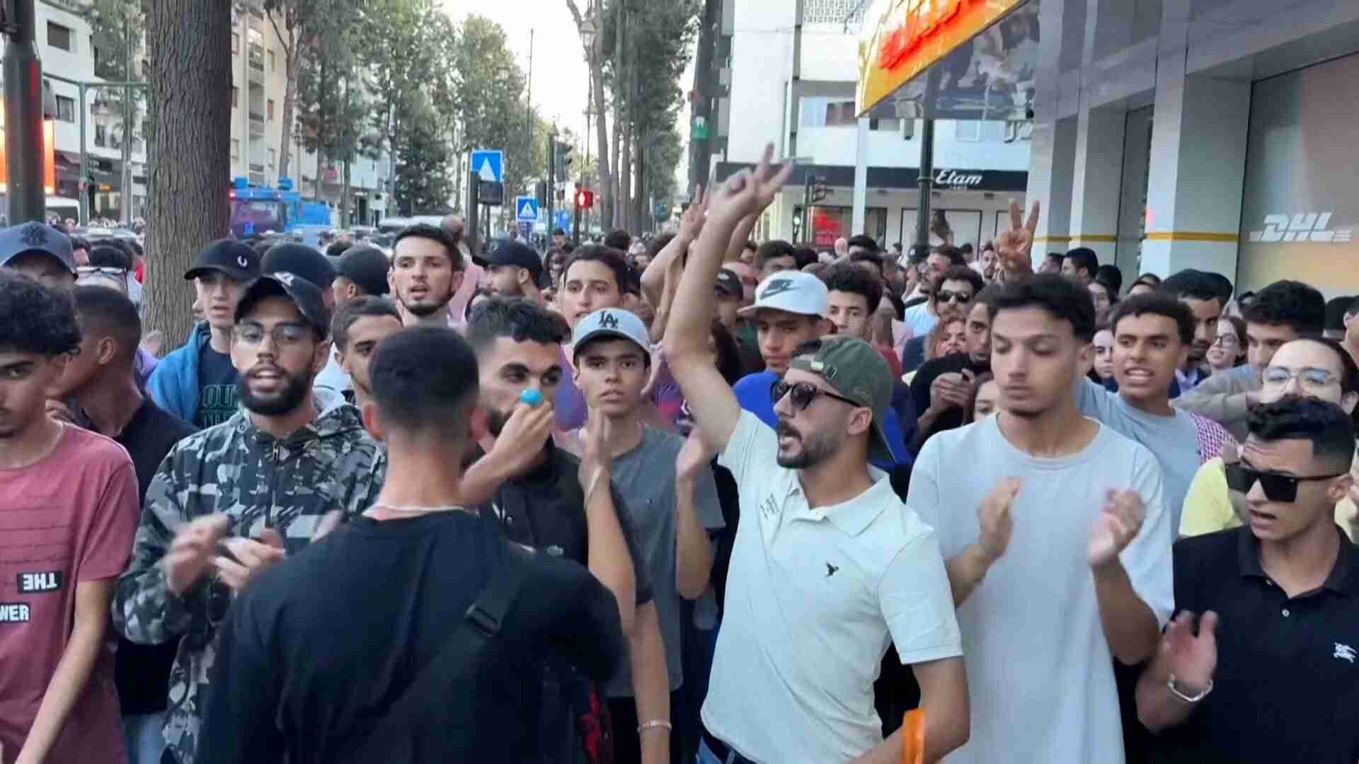 「穏やかな国民性だけど…」モロッコで“Z世代の抗議”デモが暴徒化、サッカーW杯スタジアム建設めぐり反発　3人死亡、354人けが（FNNプライムオンライン（フジテレビ系）） - Yahoo!ニュース