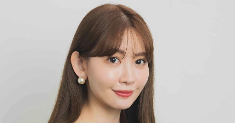 小嶋陽菜、私服Tシャツのアニメ柄にファン騒然!「オタでしたっけ?」「めっちゃ良いセンス」  | オリコンニュース(ORICON NEWS)