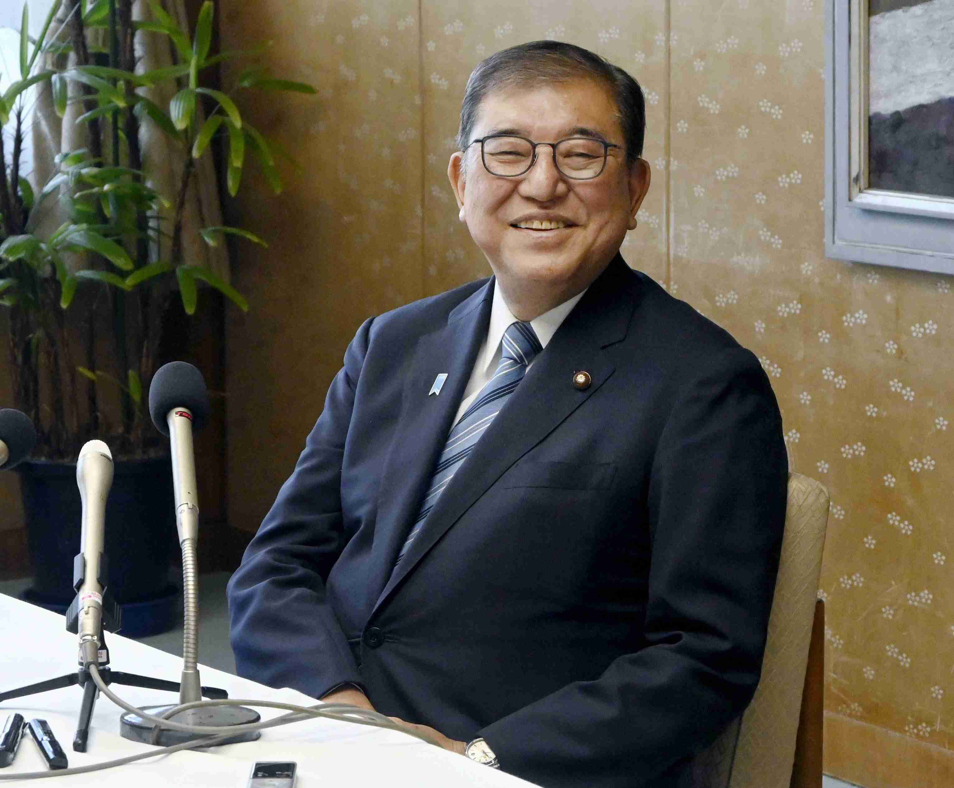 石破茂前首相、早期解散「痛恨」　退任後初の地元鳥取入りで謝意|47NEWS（よんななニュース）