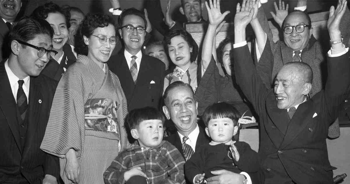 旧統一教会と自民の密接な関係　岸信介氏から始まった3代の因縁 | 毎日新聞