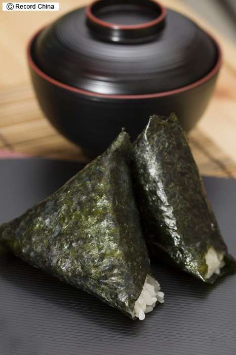 日本発祥の「おにぎり」が今や韓国人の国民食に！＝韓国ネット「比較するのは日本に失礼」「日本の悪口を言うに言えなかった…」
