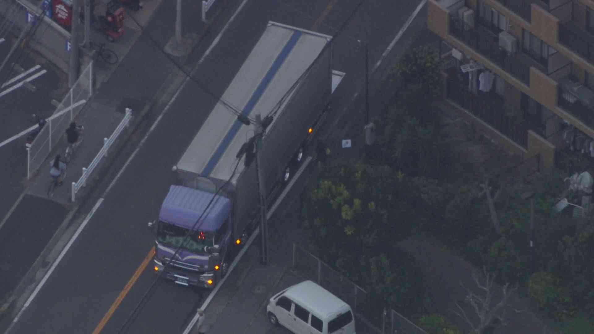【速報】被害者は小学生との情報も…男性が10tトラックにはねられ重体…自転車に乗っていて別の自転車に接触し車道に倒れたか　千葉・八千代市（FNNプライムオンライン（フジテレビ系）） - Yahoo!ニュース