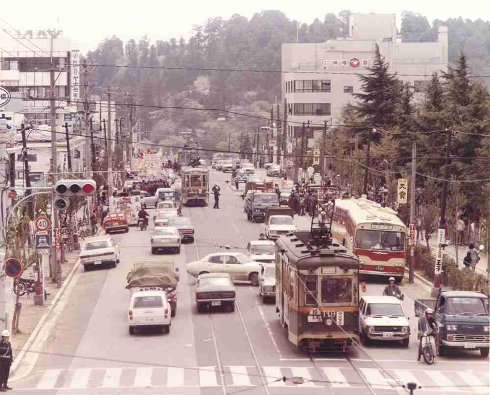 色々な、路面電車が走る風景を貼るトピ。