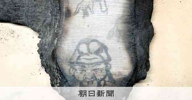 法隆寺金堂の古材、飛鳥時代の落書き残る　男性の顔、戦後の火災逃れ [法隆寺　金堂壁画]：朝日新聞