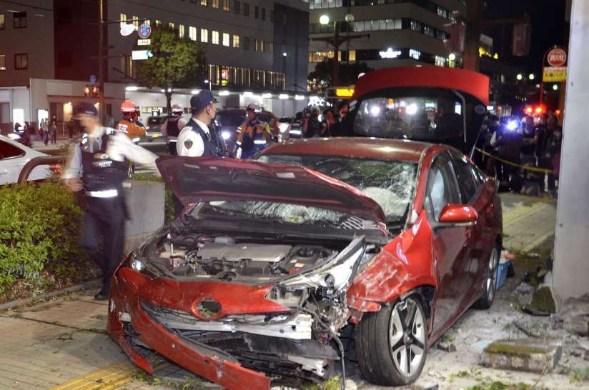 「なぜ早く免許返納しなかったのか…弟の命を返して」――車が歩道に突っ込み4人死傷、85歳被告が起訴内容認める　過去の事故歴も明らかに…「自分の運転だめだな」　鹿児島地裁 | 鹿児島のニュース | 南日本新聞デジタル