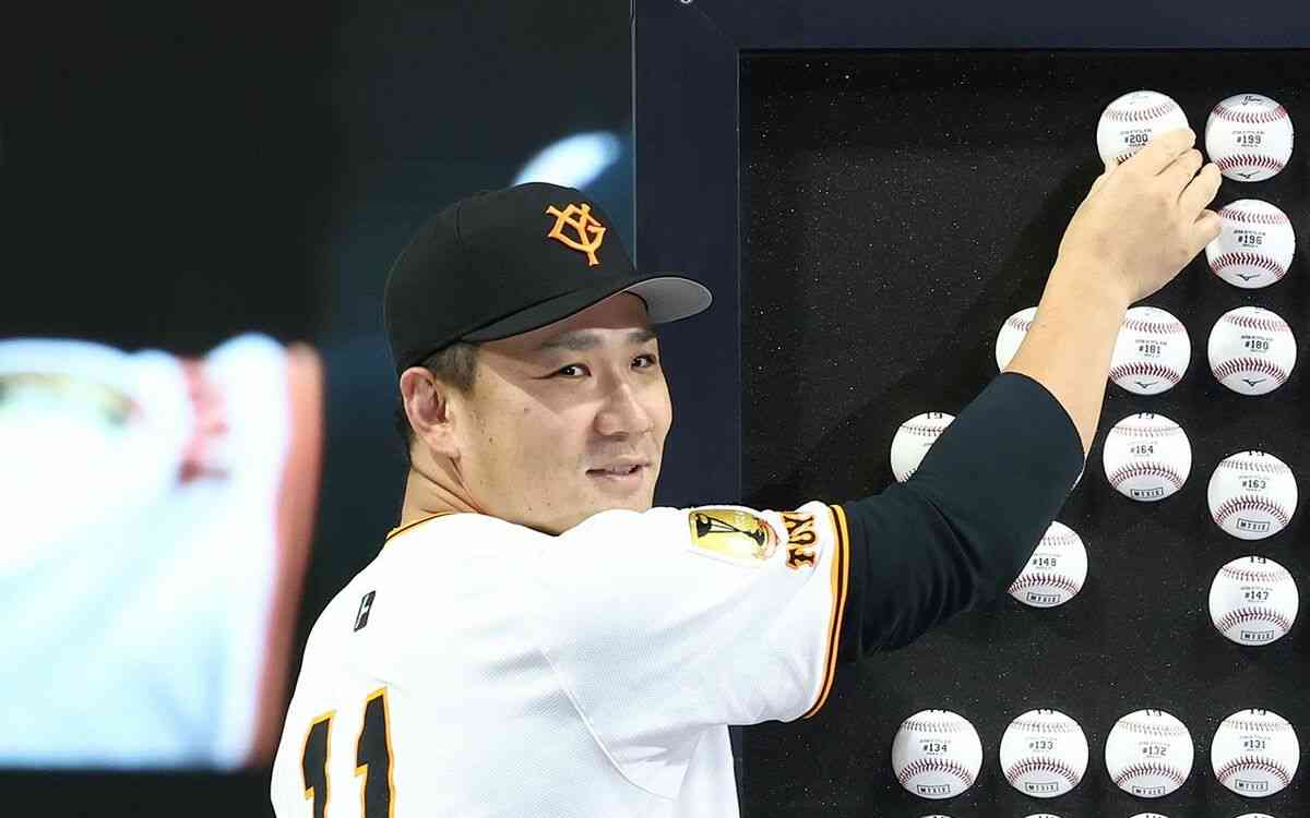 「減俸したいのが本音だが…」巨人が頭を抱える“200勝投手”田中将大（36）の年俸が高すぎる問題「偉業達成で“ご祝儀”の可能性すらも…」 | 文春オンライン