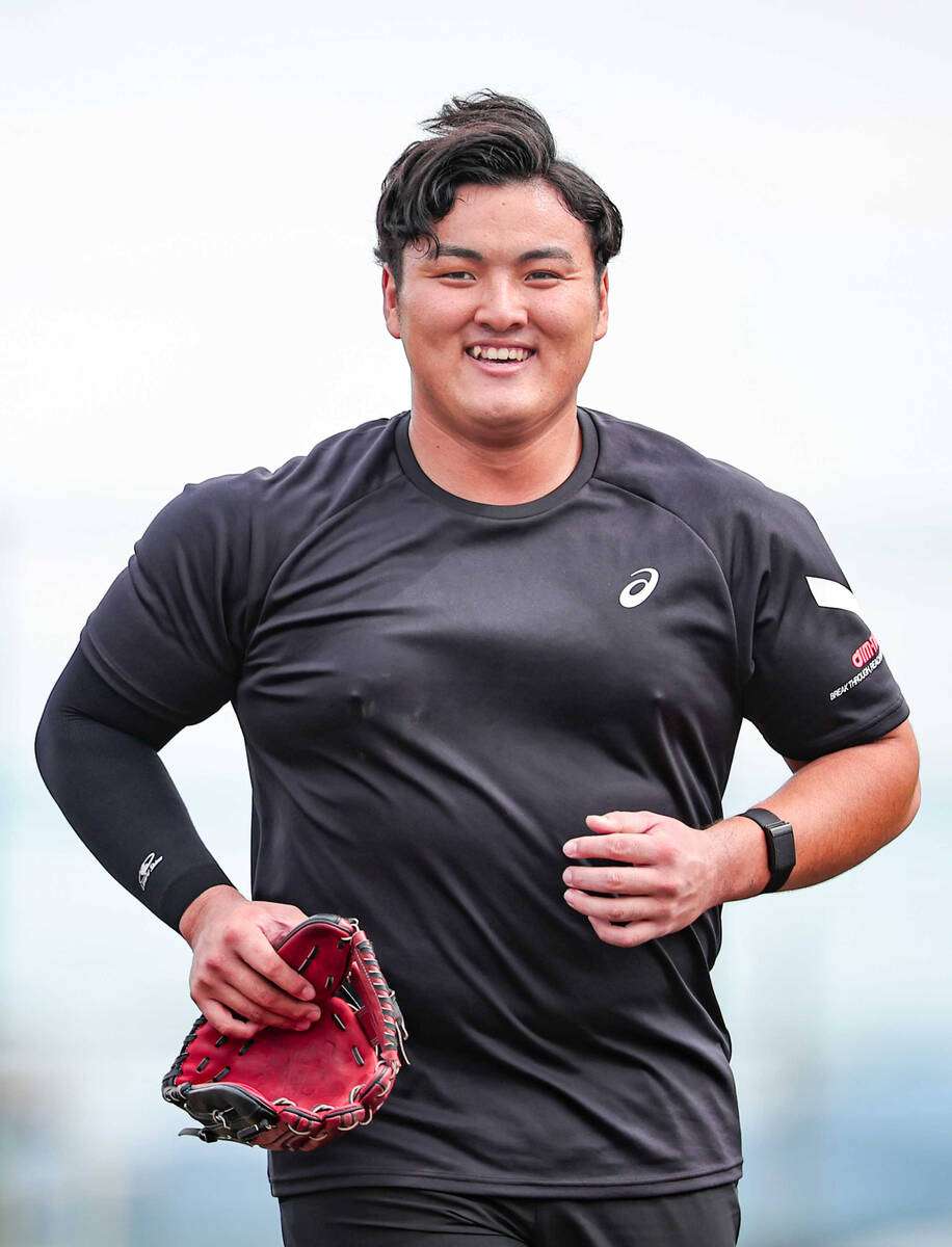 佐々木麟太郎なるかドラフト史上初　海外留学中の日本人野手支配下指名（スポーツ報知） - Yahoo!ニュース
