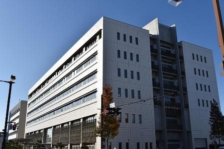 女性１０人に性暴力、懲役２６年　ゲストハウス経営者、岡山地裁：東京新聞デジタル