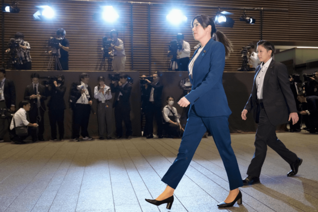 小野田紀美大臣の女性SPが「強そうでかっこいい」と話題、元警視庁SPの講師に聞いた“男女差”と大臣・首相の警護事情