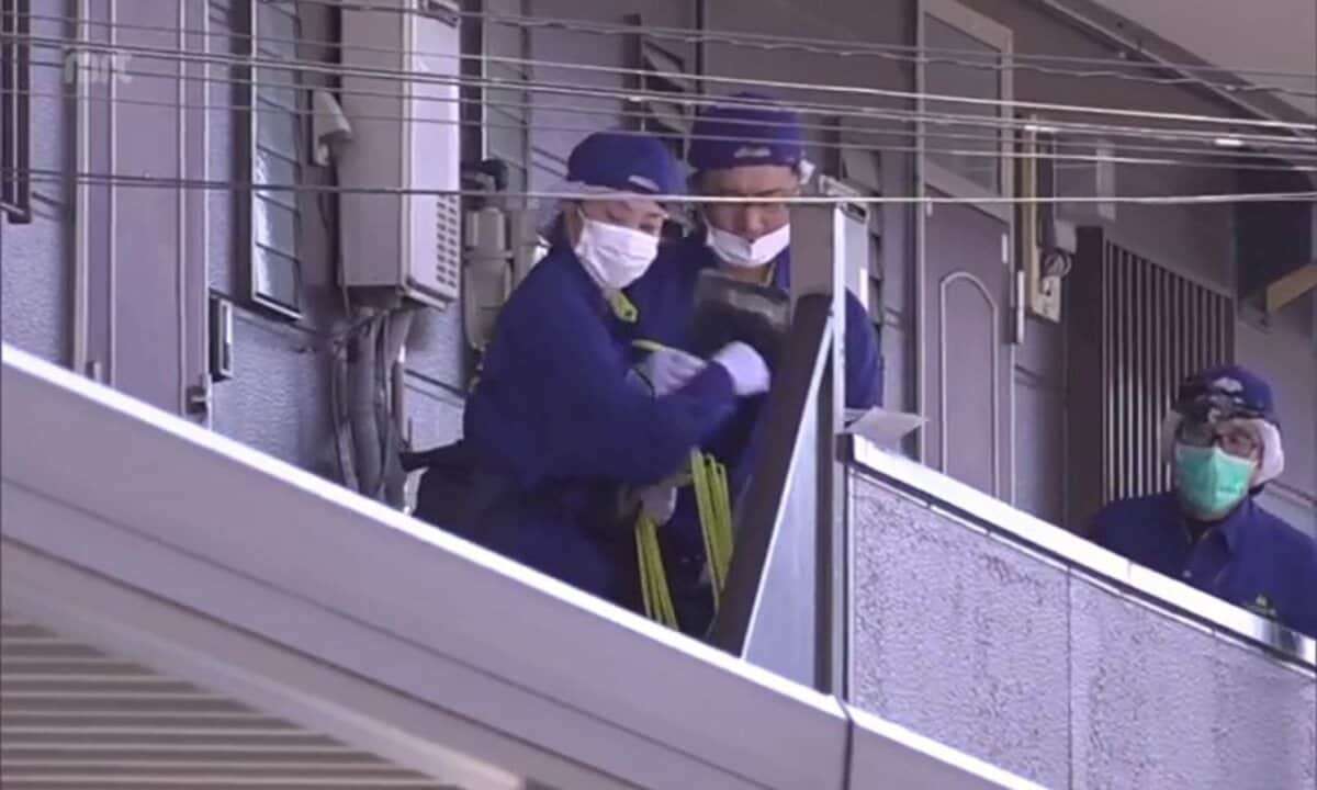 警察「現時点では2人に面識はなかったとみている」小林市のアパートに侵入 20代女性の背中など複数回刺し逃走 22歳男逮捕 | TBS NEWS DIG