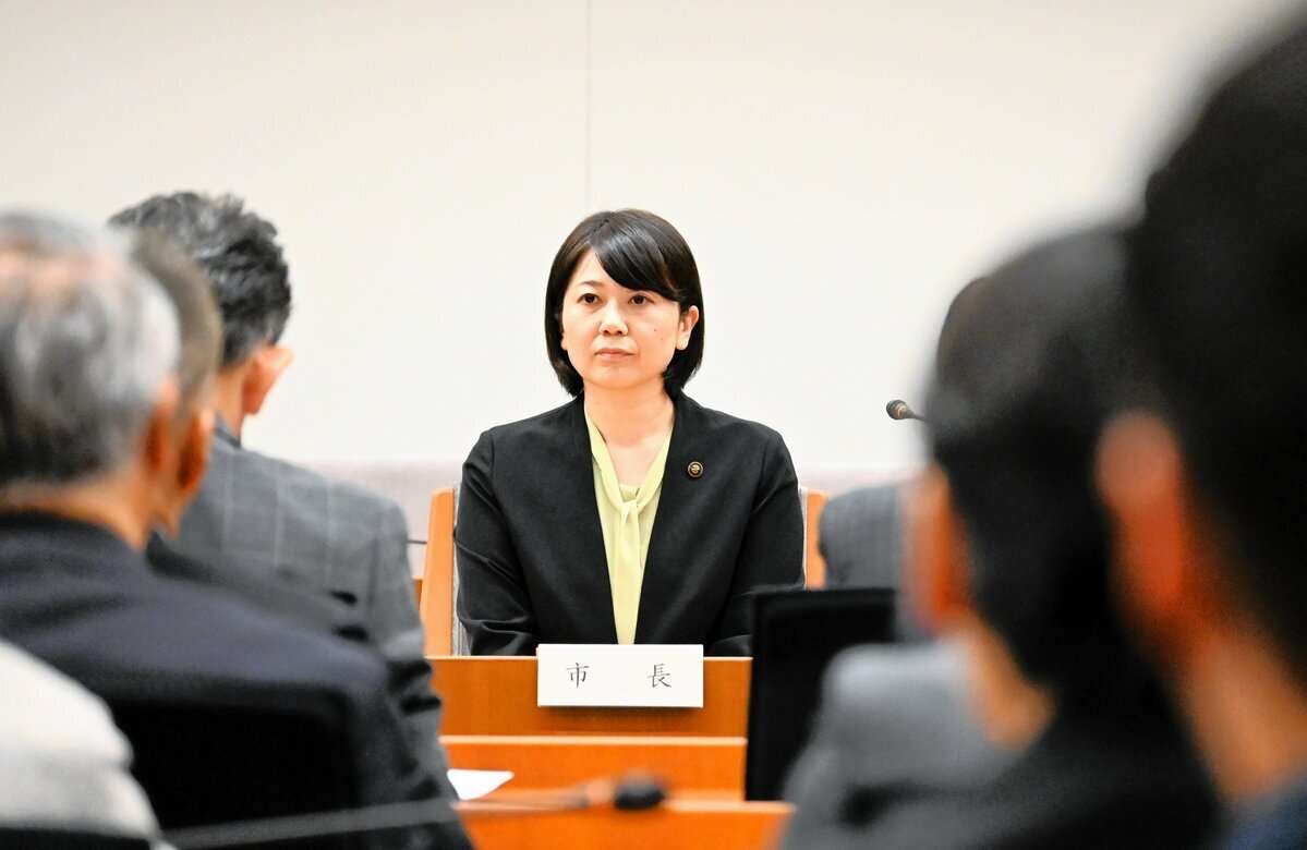 小川晶市長「ラブホテル密会騒動」に弁護士「慰謝料請求は可能」 ホテルから出る写真は「強力な証拠になりうる」(AERA DIGITAL) - Yahoo!ニュース