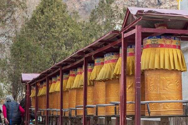 【1975（昭和50）年5月16日】シッキム王国が、国民投票の結果に基づきインドに合併 | トウシル 楽天証券の投資情報メディア