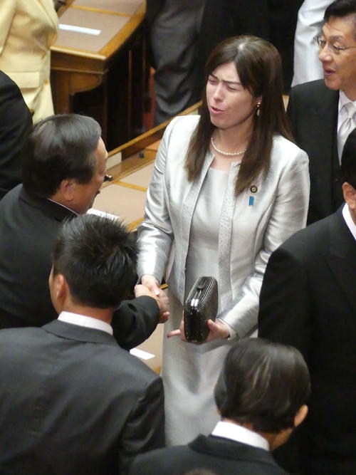 小野田紀美大臣が週刊誌取材に抗議　地元から「多数のSOS」と主張「このような迷惑行為に」 - 政治 : 日刊スポーツ
