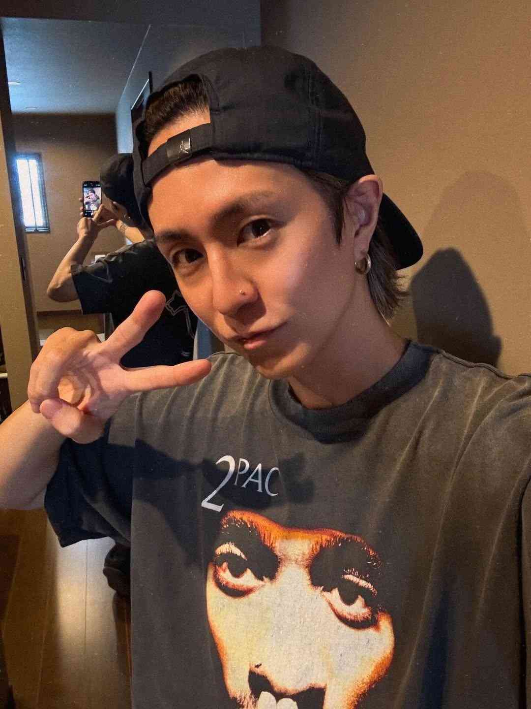 「俺の人生で最高の宝物」元AAA浦田直也、浜崎あゆみの47歳誕生日に秘蔵ショット＆熱烈メッセージ公開…“匂わせ”説の過去も｜ニュース｜ピンズバNEWS