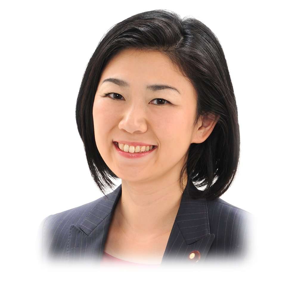 自民党新総裁に高市早苗氏 女性の総裁就任は初