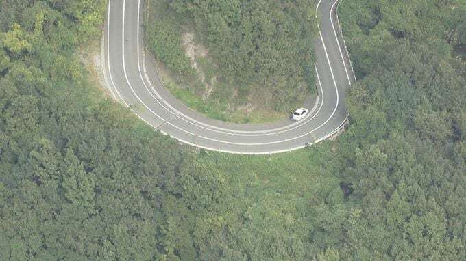 「崖から転落している」10代３人が乗った車が道路から約20メートル下に転落　うち男性１人が意識不明の重体　広島