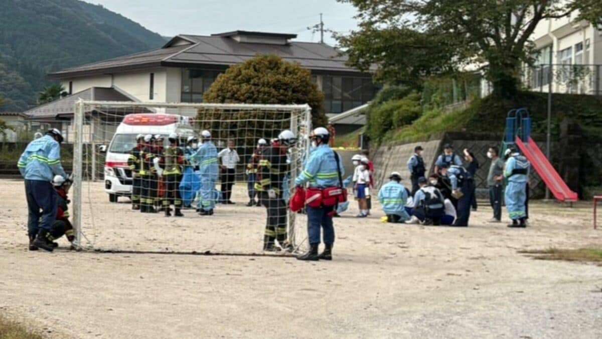 【速報】女性教員が誤って催涙スプレーを噴射か　新見市の神代小学校で異臭騒ぎ　児童9人が目やのどに痛みを訴え救急搬送【岡山】 | 岡山・香川のニュース | 天気 | RSK山陽放送