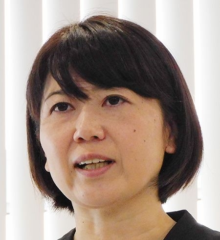 【ラブホ密会】小川晶・前橋市長 ヒッピー風恋人が爆弾証言「警察が来た」/「彼女はストーカーに悩んでいた」の情報戦【先出し全文】（文春オンライン） - Yahoo!ニュース