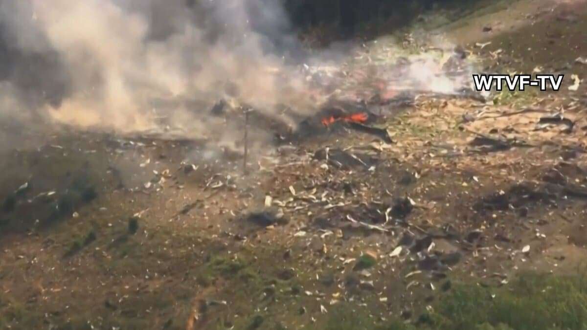 アメリカ南部テネシー州の軍用爆薬工場で大規模爆発　19人行方不明 | TBS NEWS DIG (1ページ)