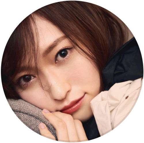 元NGT48山口真帆、ほっそり脚ミニワンピ姿で30歳誕生日「また美人度が増したね」