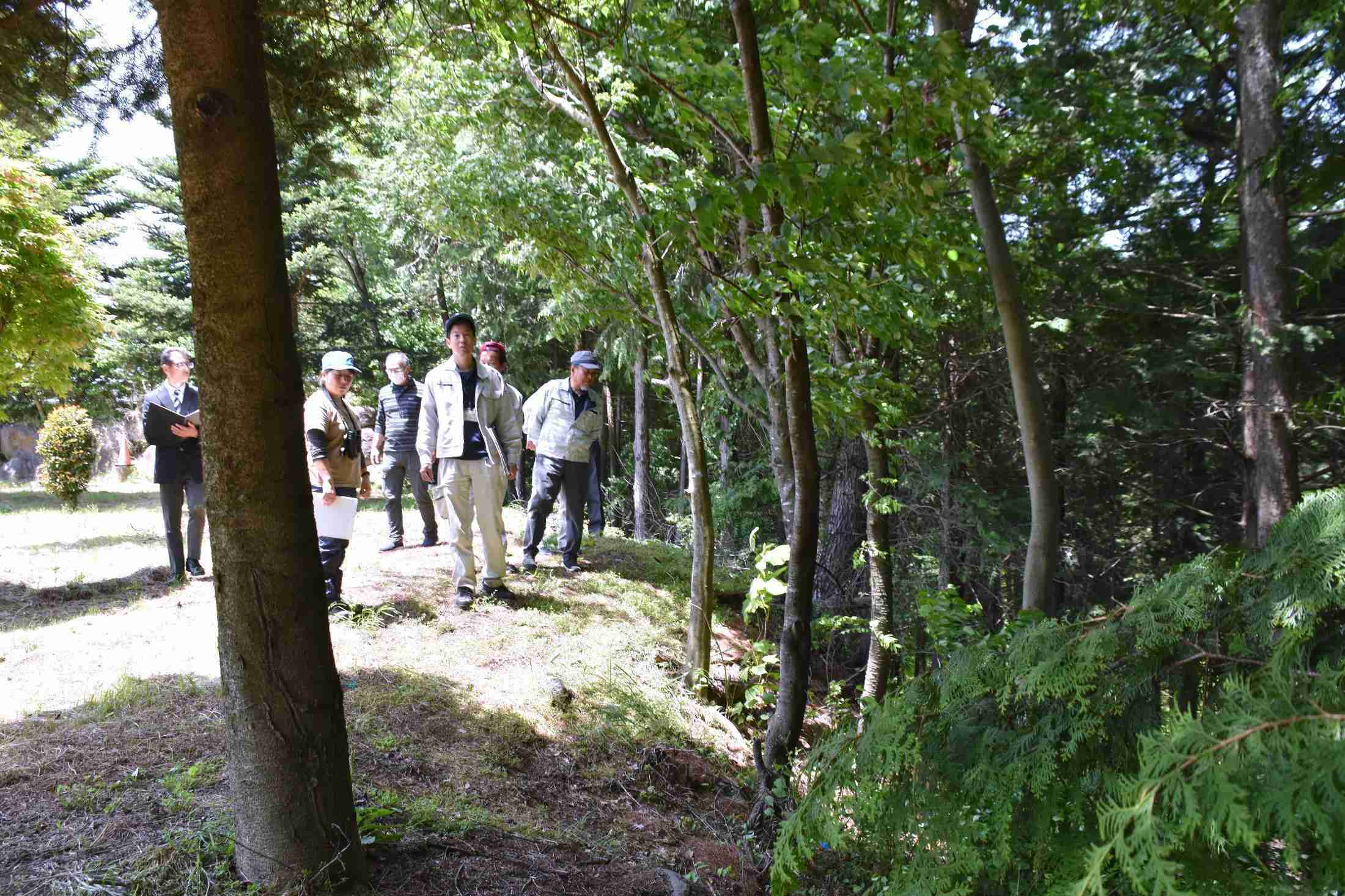 山に囲まれた町で熊の目撃情報が半減　捕獲も激減　人間との暮らしの境界線を管理する「ゾーニング」の効果か（信濃毎日新聞デジタル） - Yahoo!ニュース