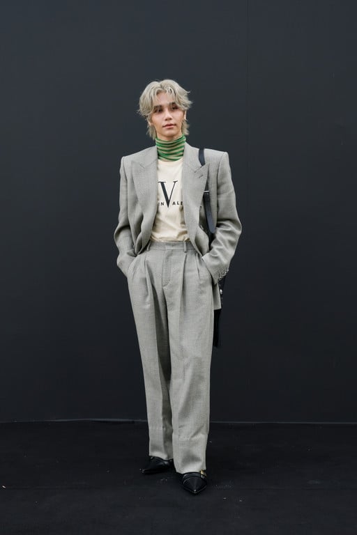 なにわ男子・道枝駿佑、ヴァレンティノのコレクションに参加 銀髪スタイルが話題に「美しさが二次元」「王子様過ぎる」