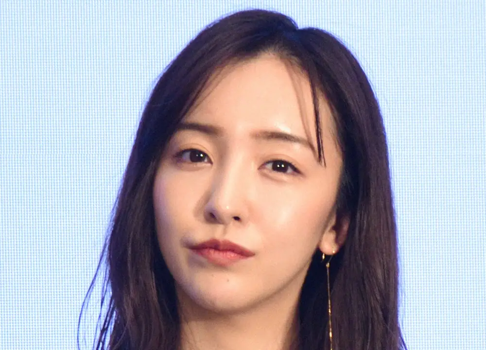 板野友美、3歳娘の“顔出し”問題で吐露「今、凄く悩んでます」完全にやめる可能性も?でも海外では…