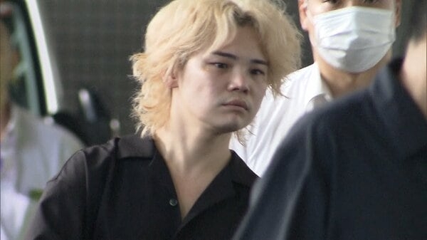 退店後の女性客の跡をつけてわいせつ行為の疑いで美容師の33歳男を再逮捕　警視庁には15件ほどの相談も｜FNNプライムオンライン