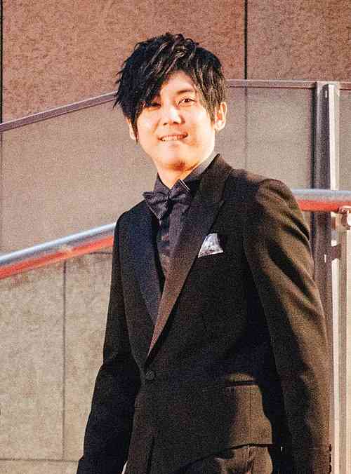 『進撃の巨人』イケメン原作者にネット騒然、梶裕貴「諫山先生と…」報告に「普通に俳優さんかと」