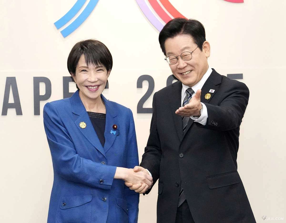 高市首相に韓国コスメとのり　李大統領がプレゼント：時事ドットコム