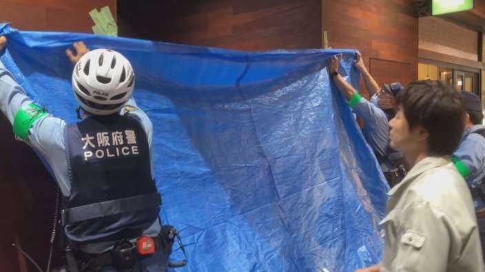 【速報】大阪・梅田のビル地下で男性（５８）がナイフで背中と胸を刺される　搬送時意識あり　女（４４）を殺人未遂容疑で現行犯逮捕 | MBSニュース