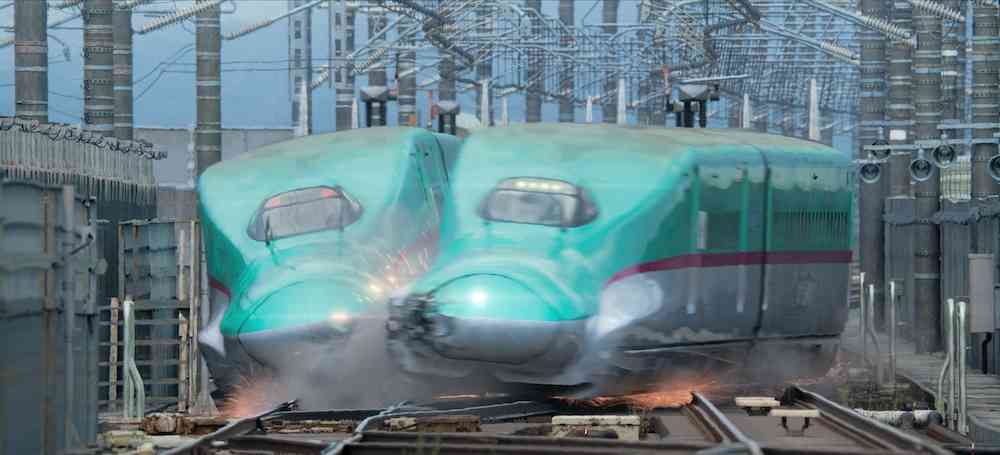 東急列車同士が衝突、脱線　渋谷―鷺沼間で運転見合わせ