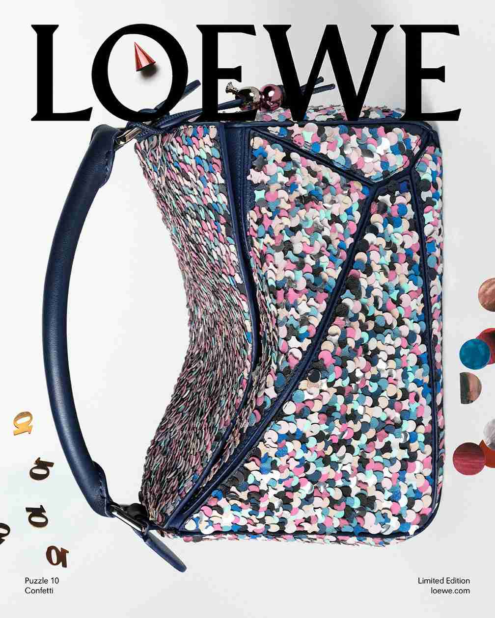 【ロエベ】パズルバッグの10周年を称えるロエベ パズル10 コレクションを発売 | LVMHファッション・グループ・ジャパン合同会社 ロエベ ジャパンのプレスリリース