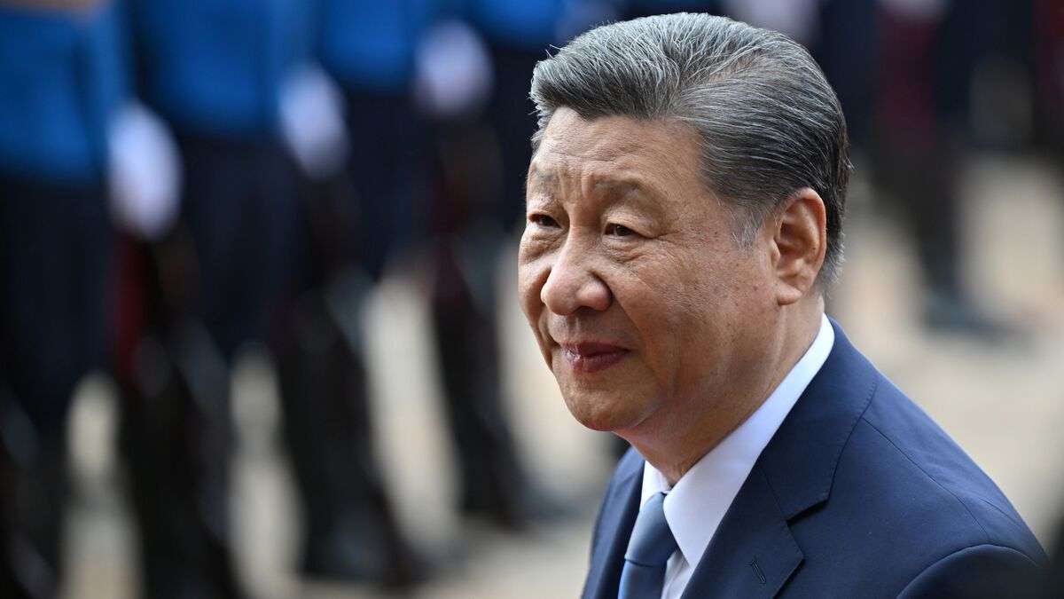 中国で異例の動き、習氏が登用した軍幹部を粛正－4中総会出席率低下 - Bloomberg