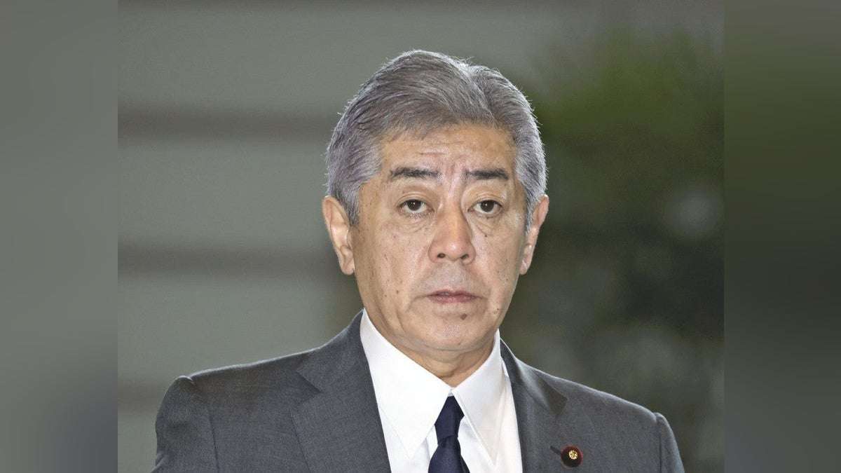 岩屋外相、衆院議員宿舎の部屋に不審者侵入「帰ってもらい被害なかった」…林官房長官「警戒を強化」 : 読売新聞