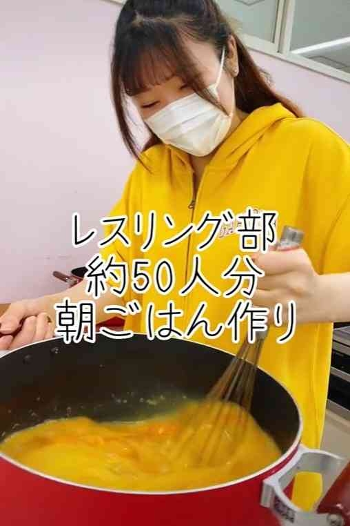 卵100個にキムチ1kg…部費をやりくりして“50人分の朝食”作るレスリング部マネージャー、学生生活を部員のごはんに捧げる理由